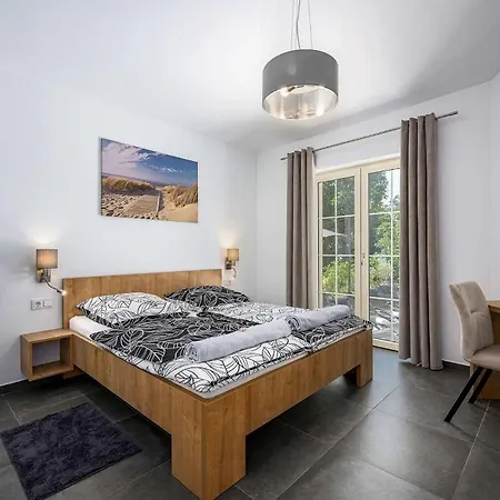 Simic Semesterbostad